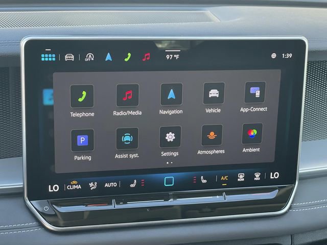 Used 2025 Volkswagen Tiguan SE image 11