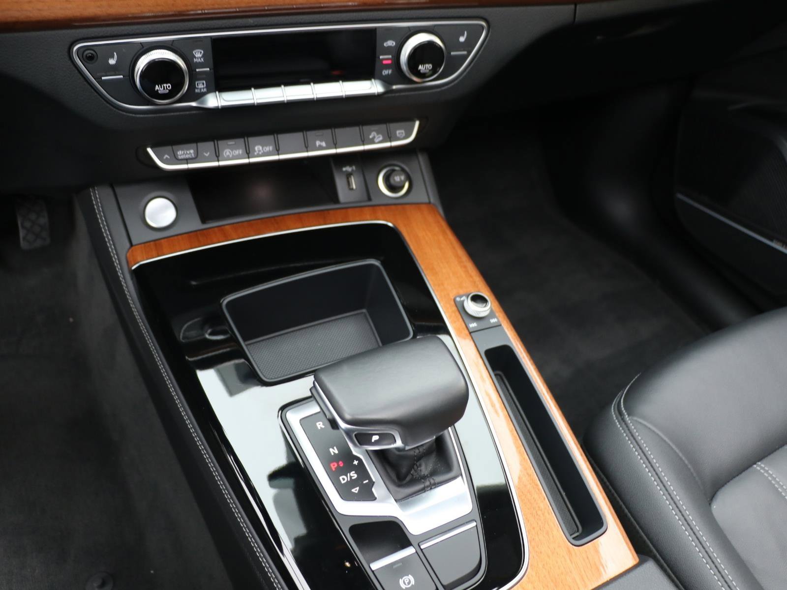 Used 2021 Audi Q5 2.0T Premium Plus w/ Premium Plus Package image 14