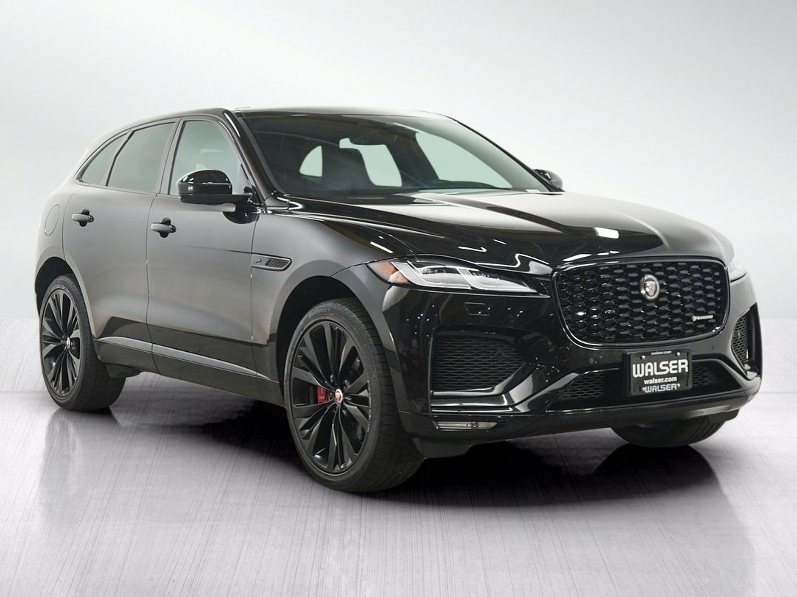 Used 2023 Jaguar F-PACE R-Dynamic S AWD/4WD image 7