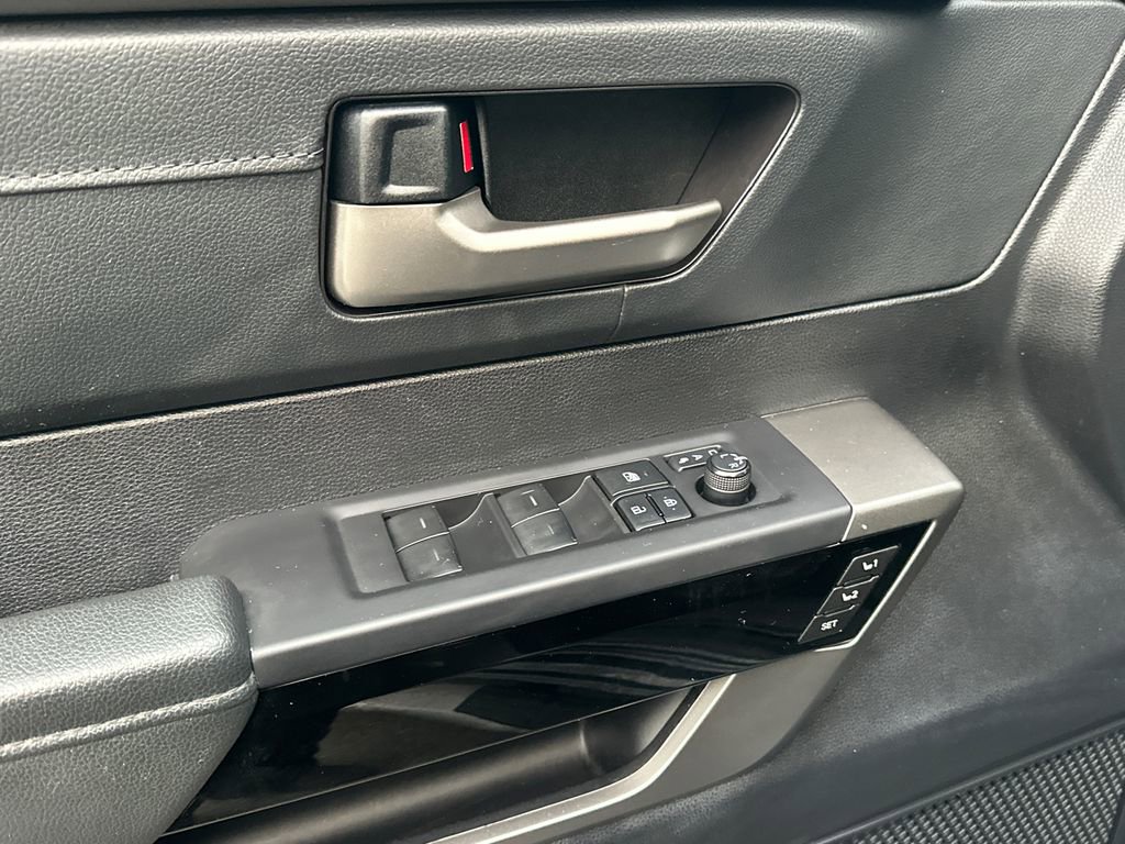 Used 2022 Toyota Tundra Limited image 21