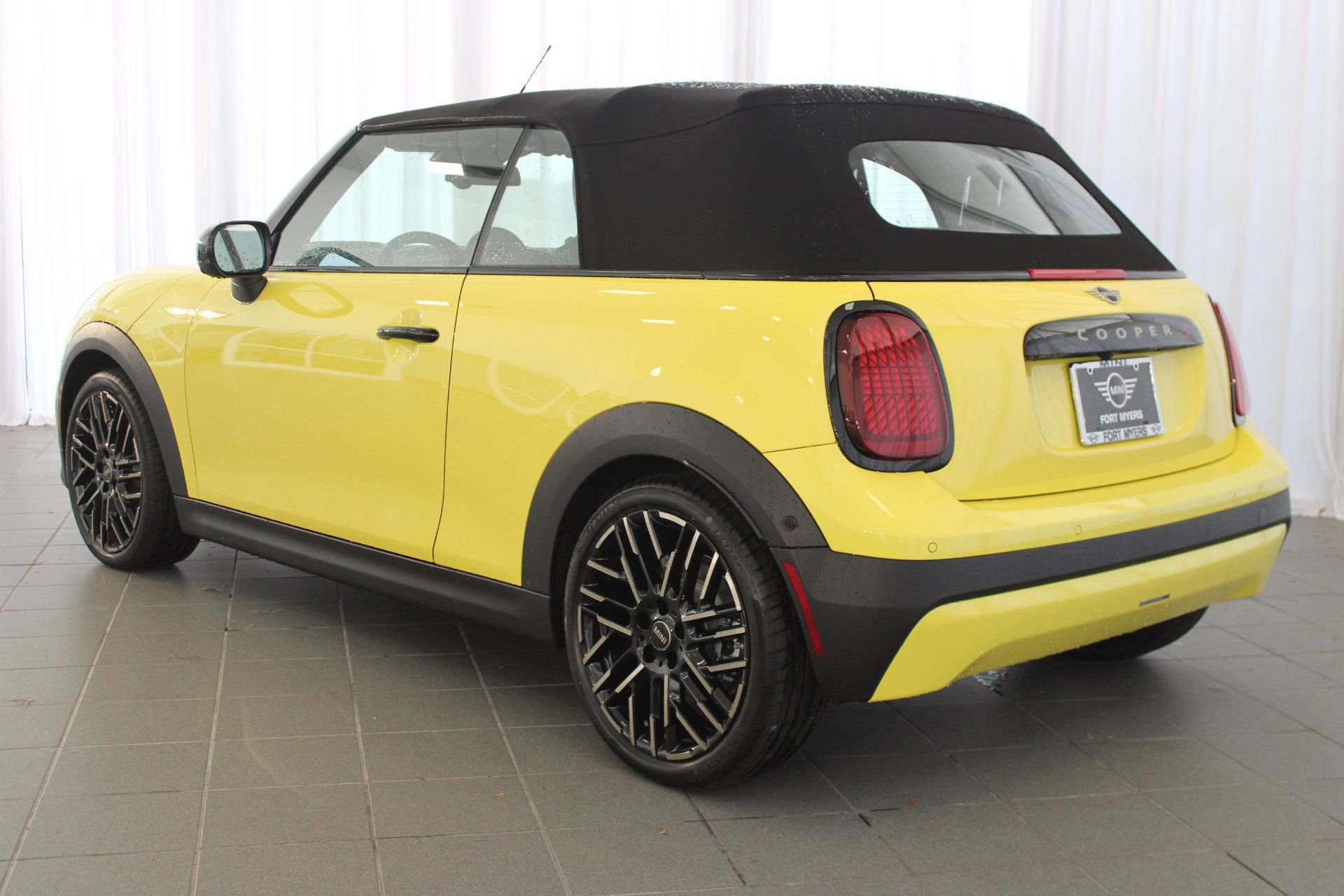 New 2026 MINI Cooper S image 3