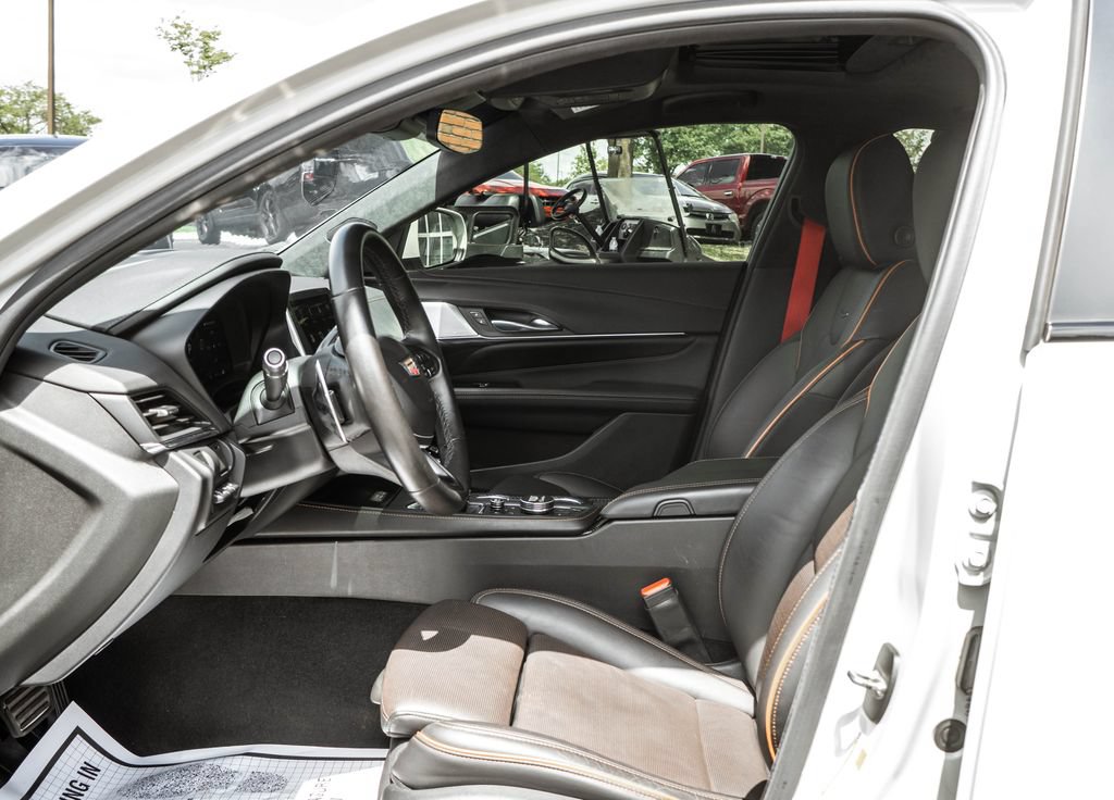 Used 2022 Cadillac CT4 V w/ Navigation Package RWD image 27