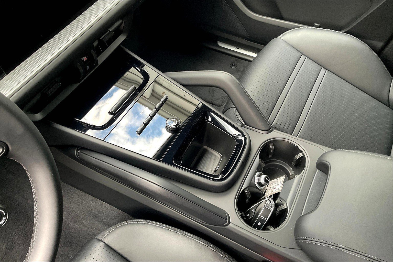 New 2026 Porsche Cayenne S image 11