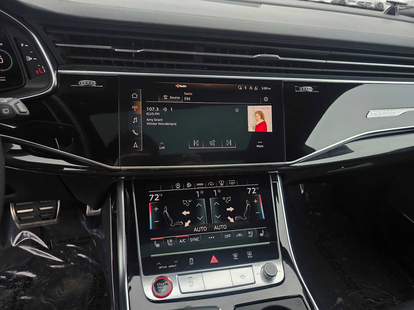 Used 2021 Audi RS Q8 w/ Carbon Optic Package image 27