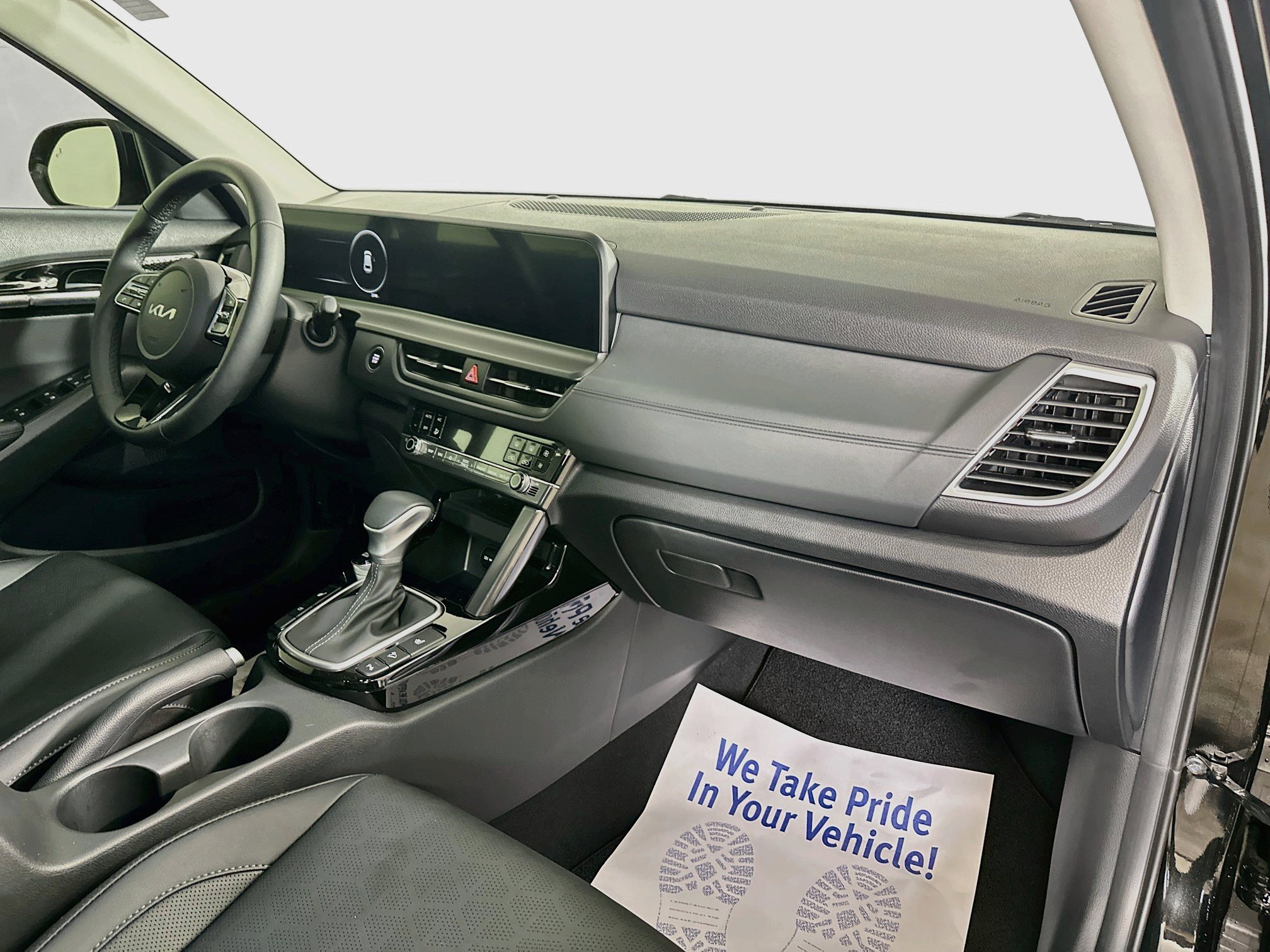 Used 2026 Kia Seltos EX FWD image 27