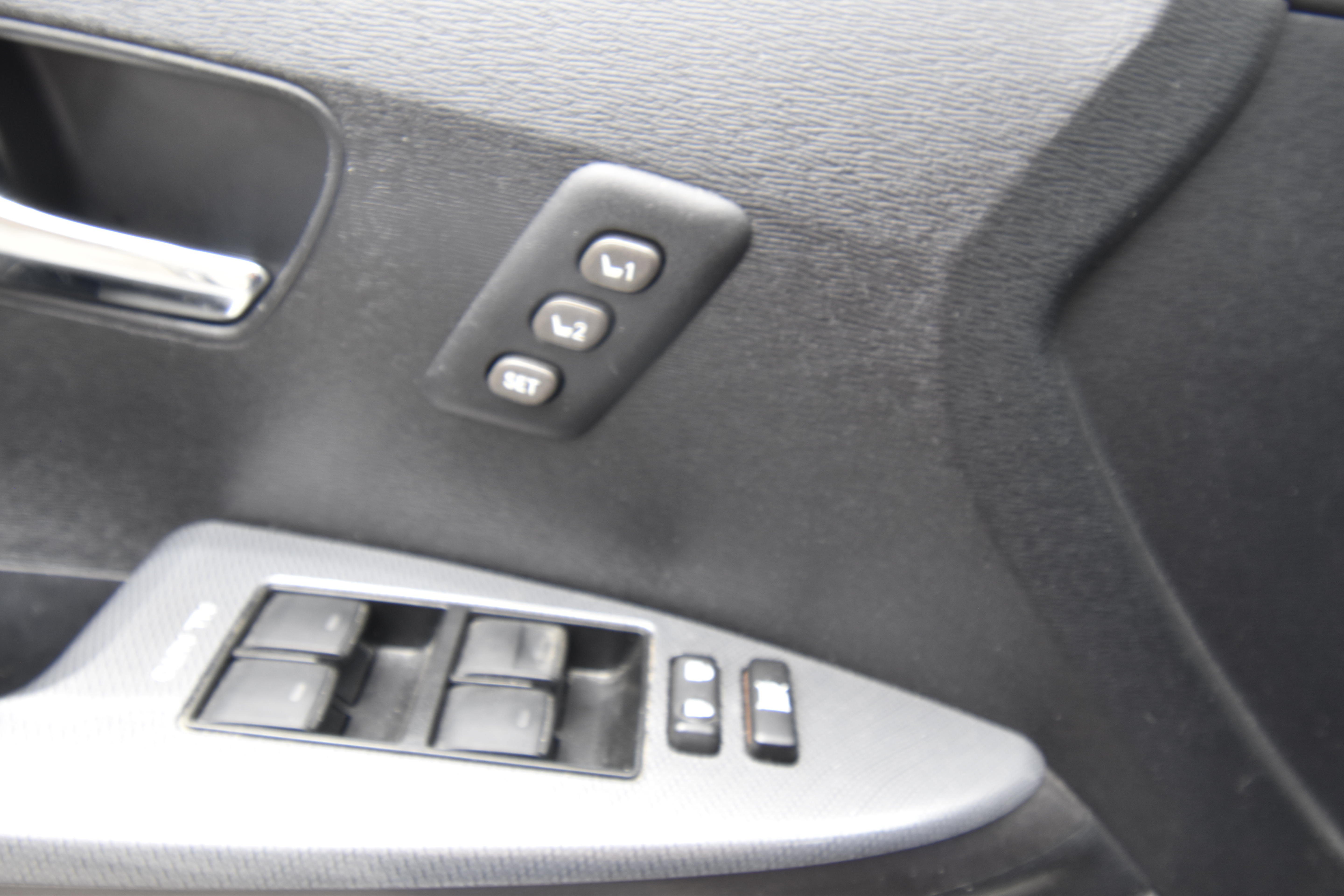 Used 2013 Toyota Venza XLE FWD image 15