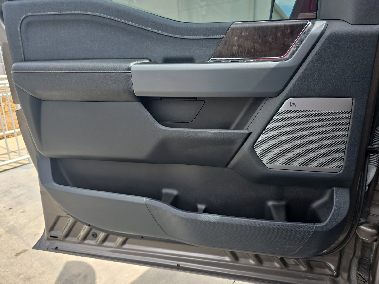 Used 2022 Ford F150 Lariat AWD/4WD image 27