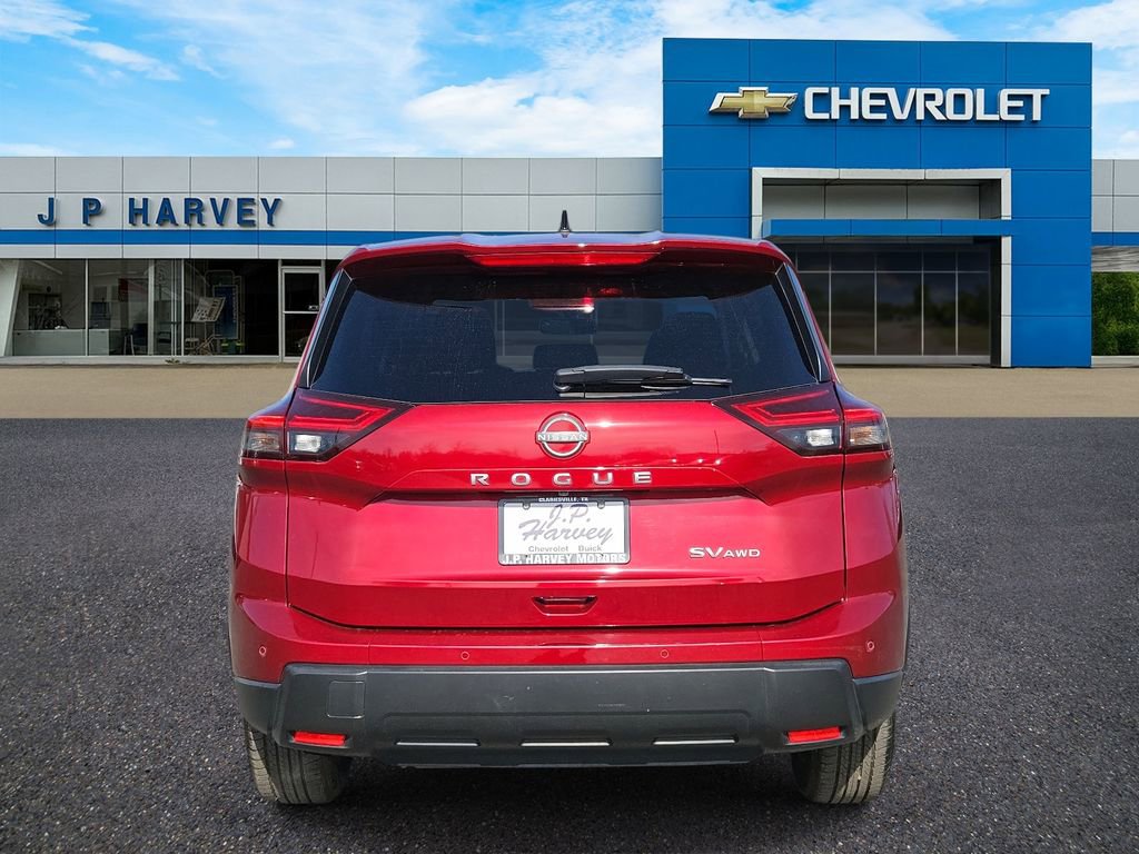 Used 2024 Nissan Rogue SV image 5