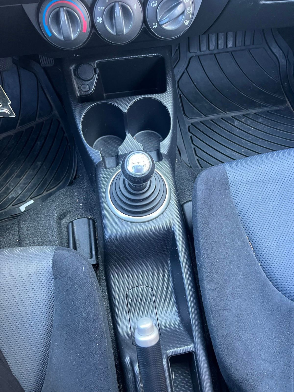 Used 2008 Honda Fit Sport image 27