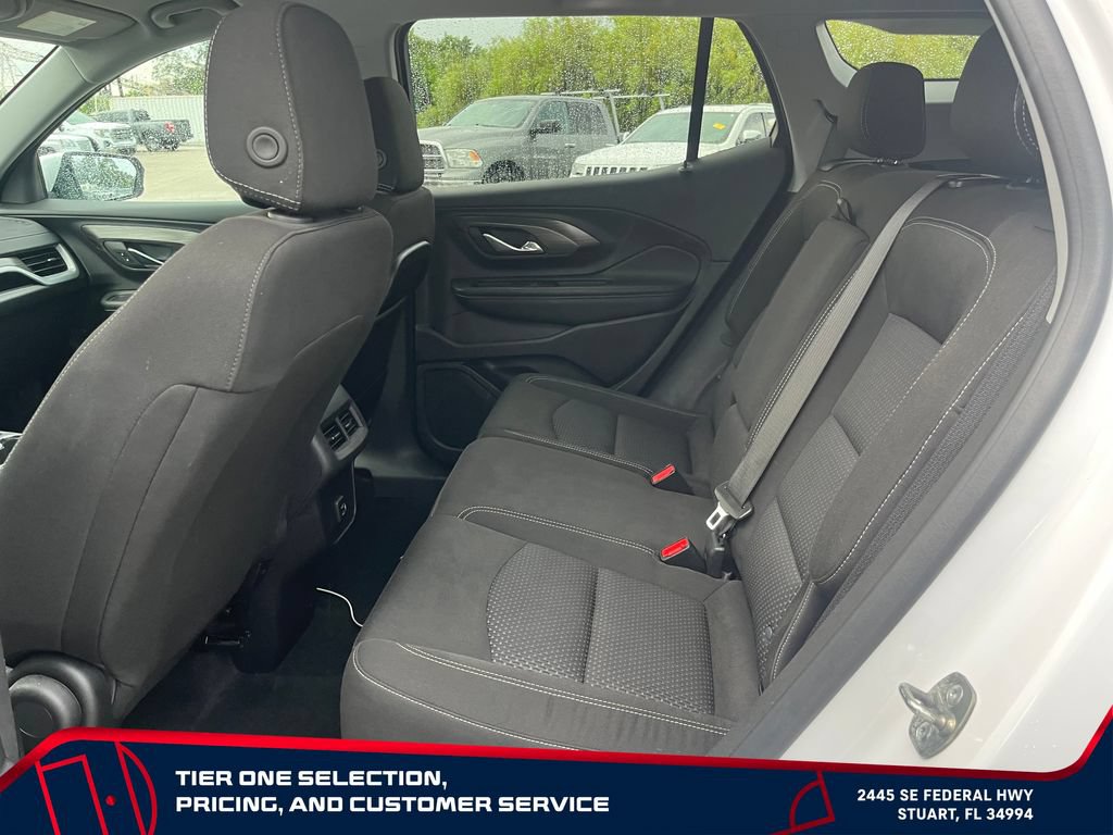 Used 2024 GMC Terrain SLE AWD/4WD image 11