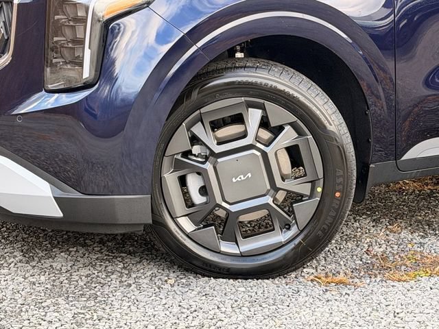New 2026 Kia Carnival EX FWD image 27