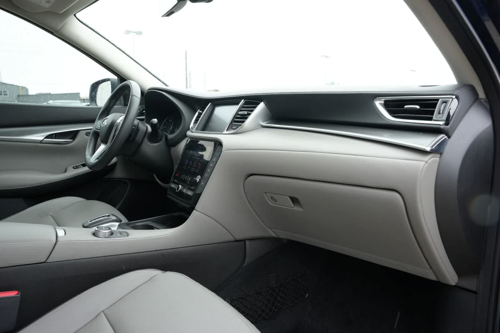 Certified 2023 INFINITI QX50 Luxe w/ Cargo Package FWD image 21
