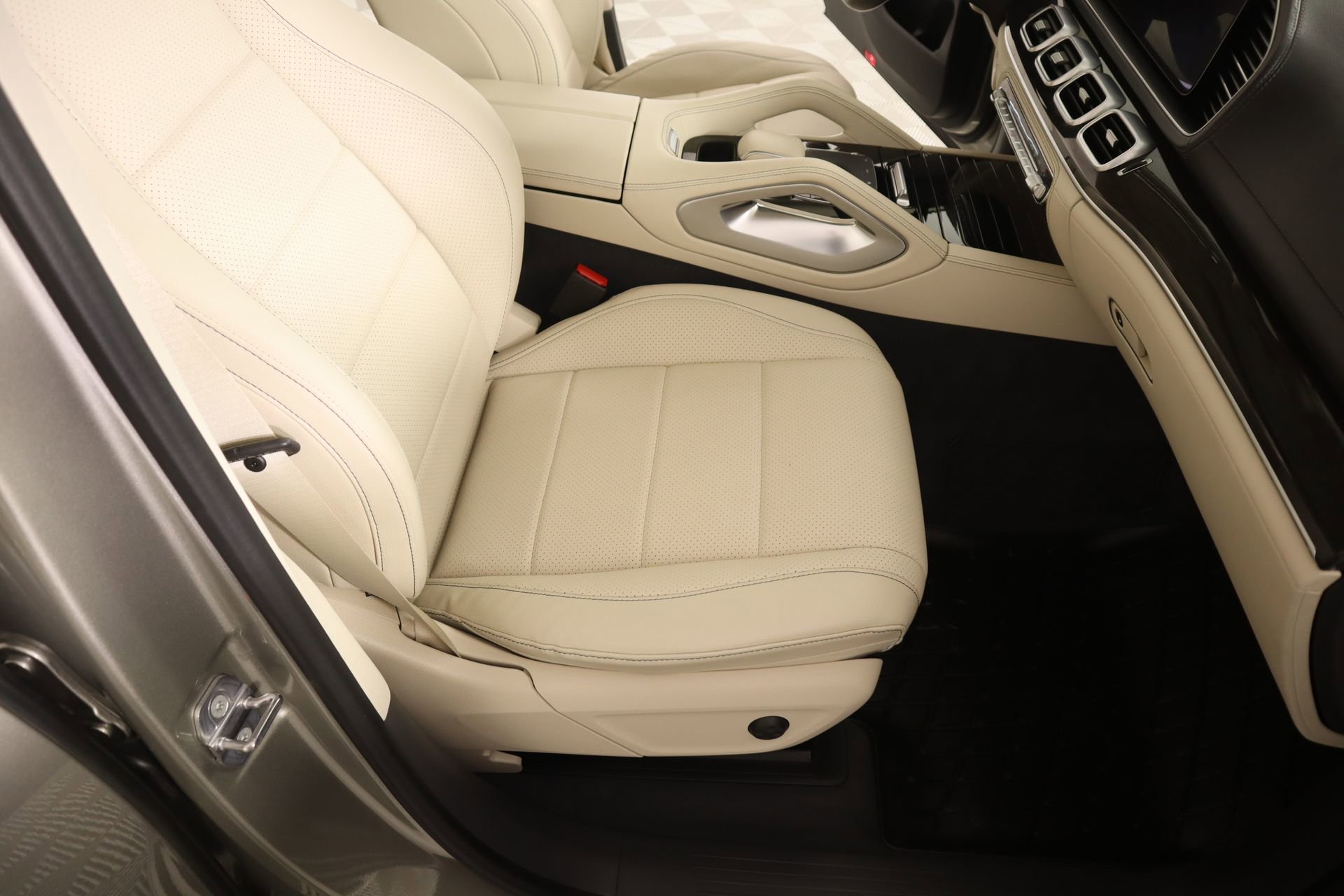 Used 2020 Mercedes-Benz GLE 350 4MATIC image 13