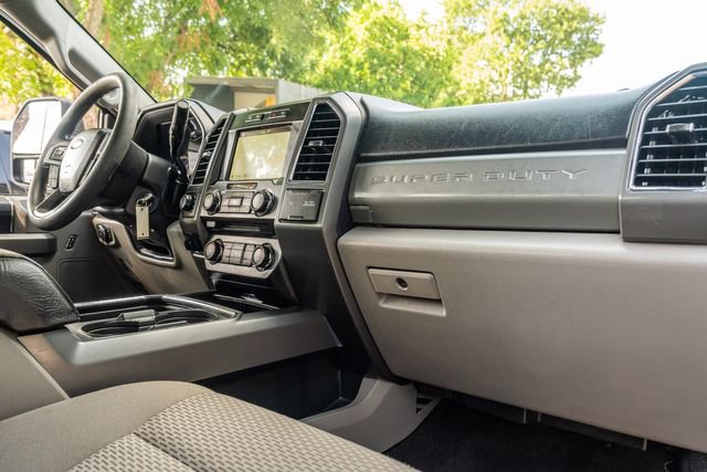 Used 2017 Ford F250 XLT w/ XLT Value Package AWD/4WD image 46