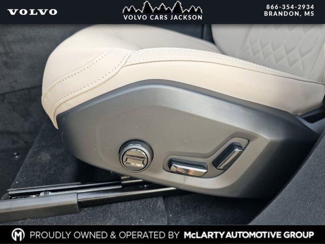 New 2026 Volvo XC90 B5 Plus image 14
