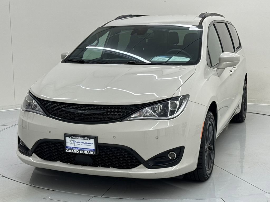 Used 2020 Chrysler Pacifica Touring-L w/ Advanced Safetytec Group