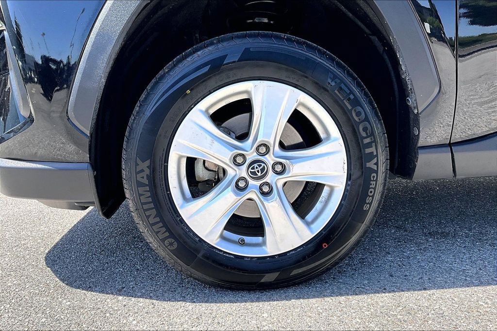 Used 2020 Toyota RAV4 LE w/ All Weather Liner Package image 34