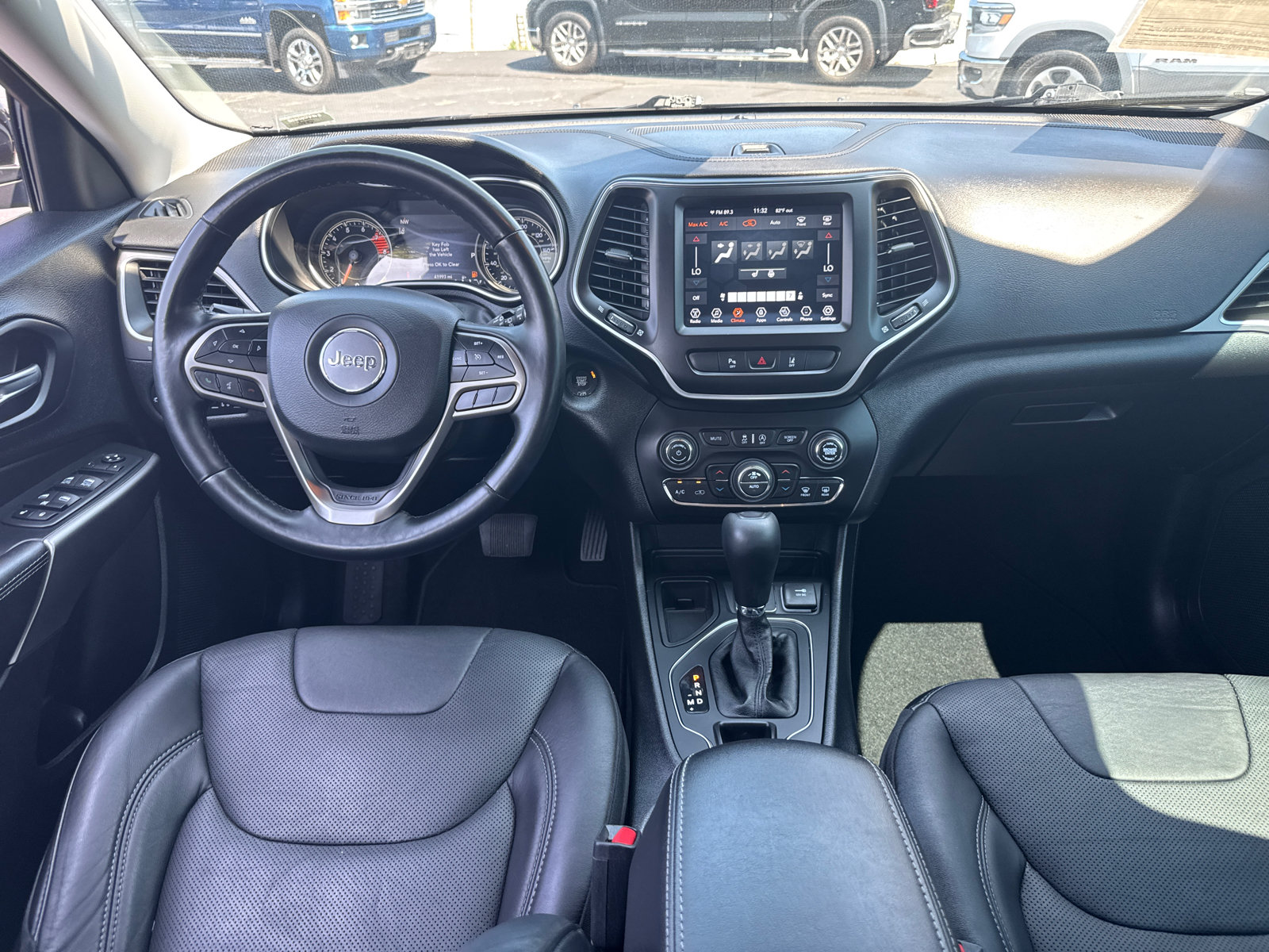Used 2021 Jeep Cherokee Latitude Lux w/ Comfort/Convenience Group FWD image 8