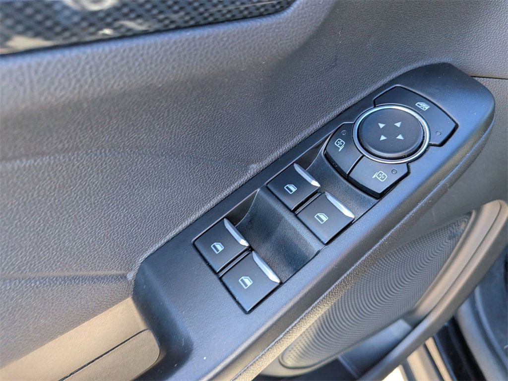 Used 2025 Ford Escape ST-Line image 13