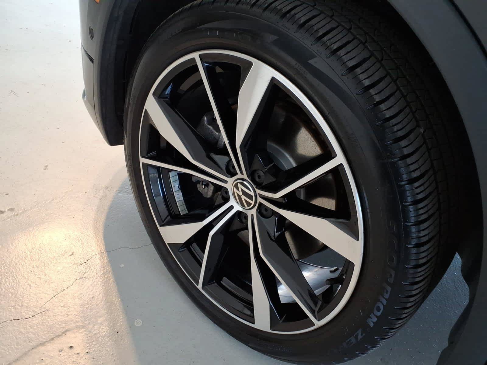 Used 2023 Volkswagen Tiguan SEL R-Line AWD/4WD image 7