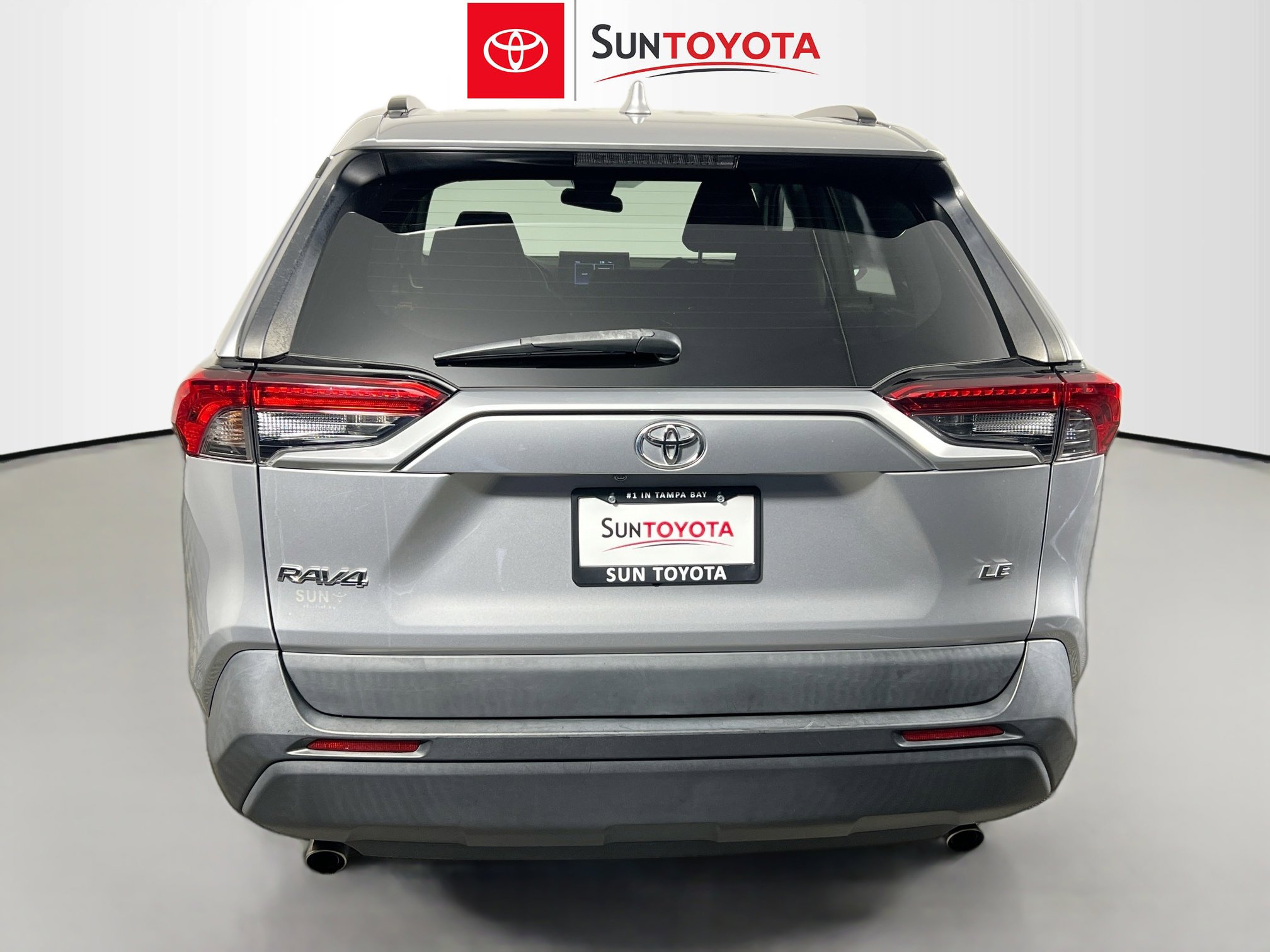 Used 2020 Toyota RAV4 LE image 5