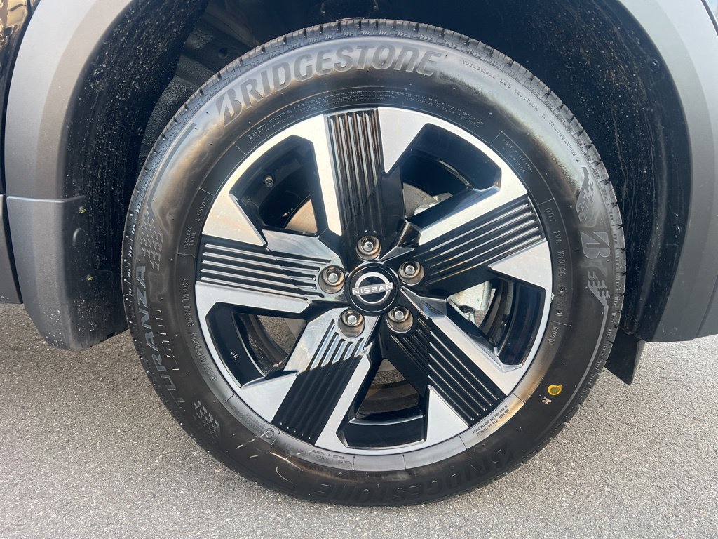 New 2026 Nissan Kicks SV w/ SV Premium Package AWD/4WD image 33