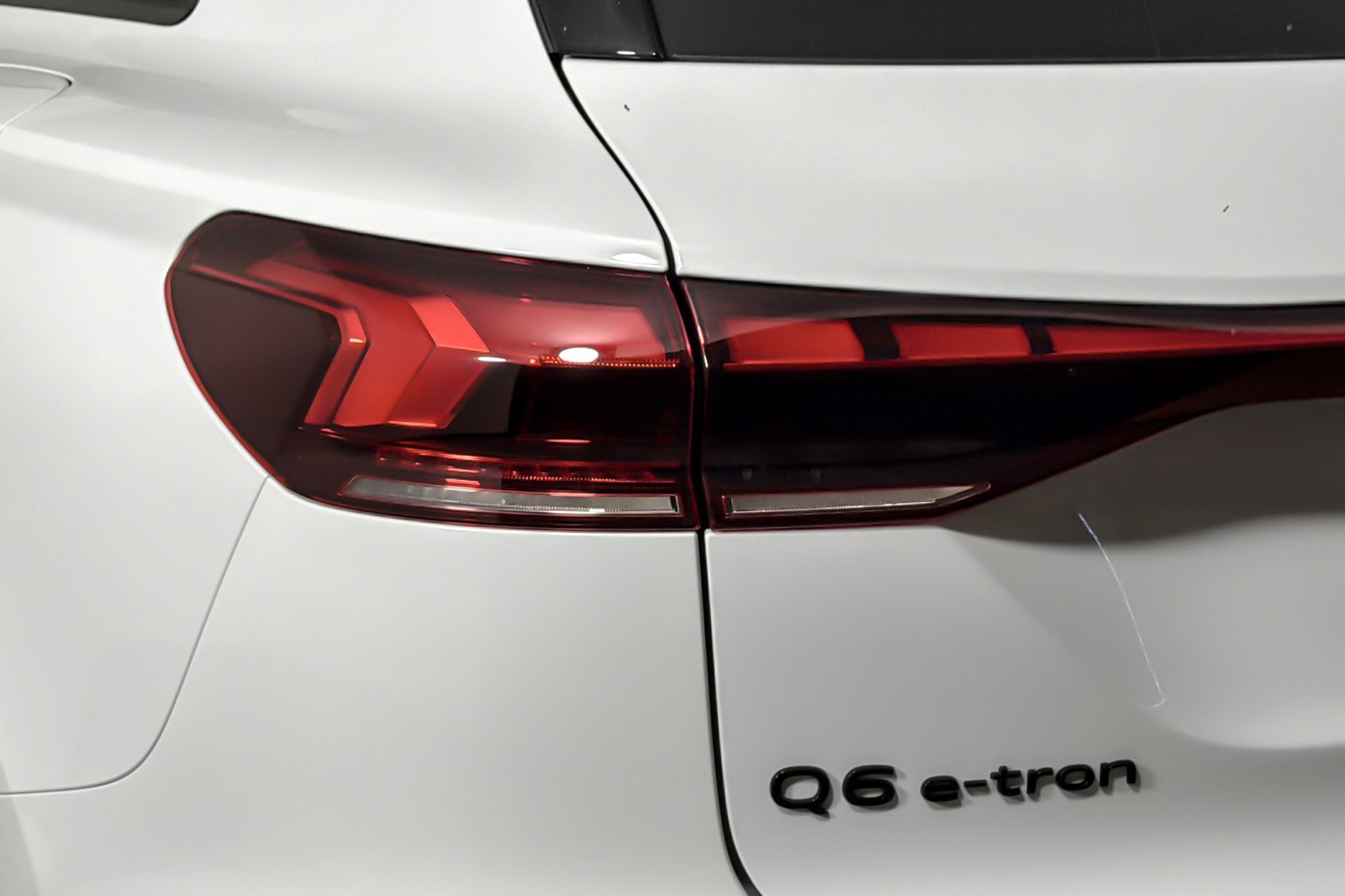 New 2027 Audi Q6 e-tron Premium Plus AWD/4WD image 25