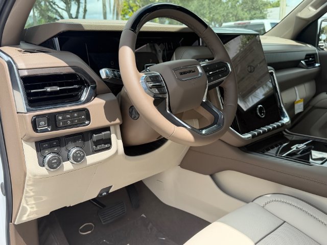 New 2026 GMC Yukon Denali w/ Denali Reserve Package AWD/4WD image 13