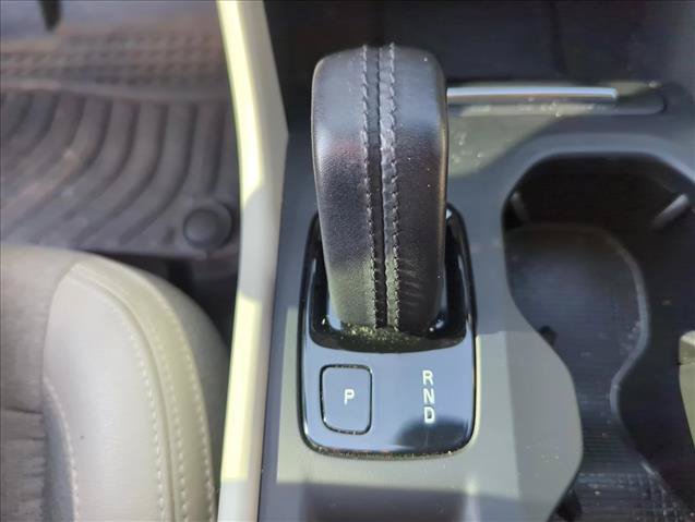 Used 2020 Volvo XC40 T5 Momentum AWD/4WD image 18