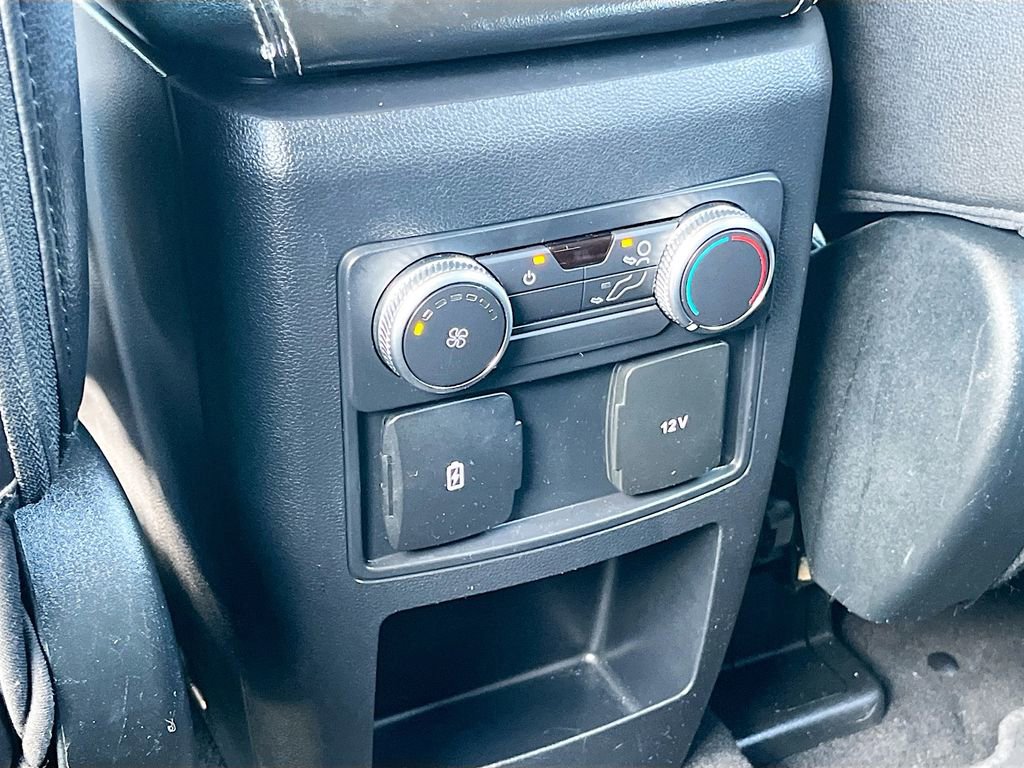 Used 2021 Ford Explorer XLT w/ Equipment Group 202A RWD image 25