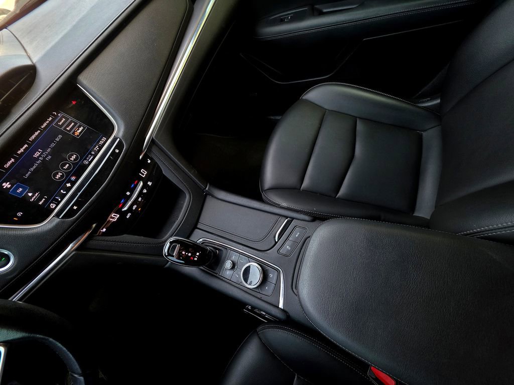 Used 2022 Cadillac XT5 Luxury FWD image 33