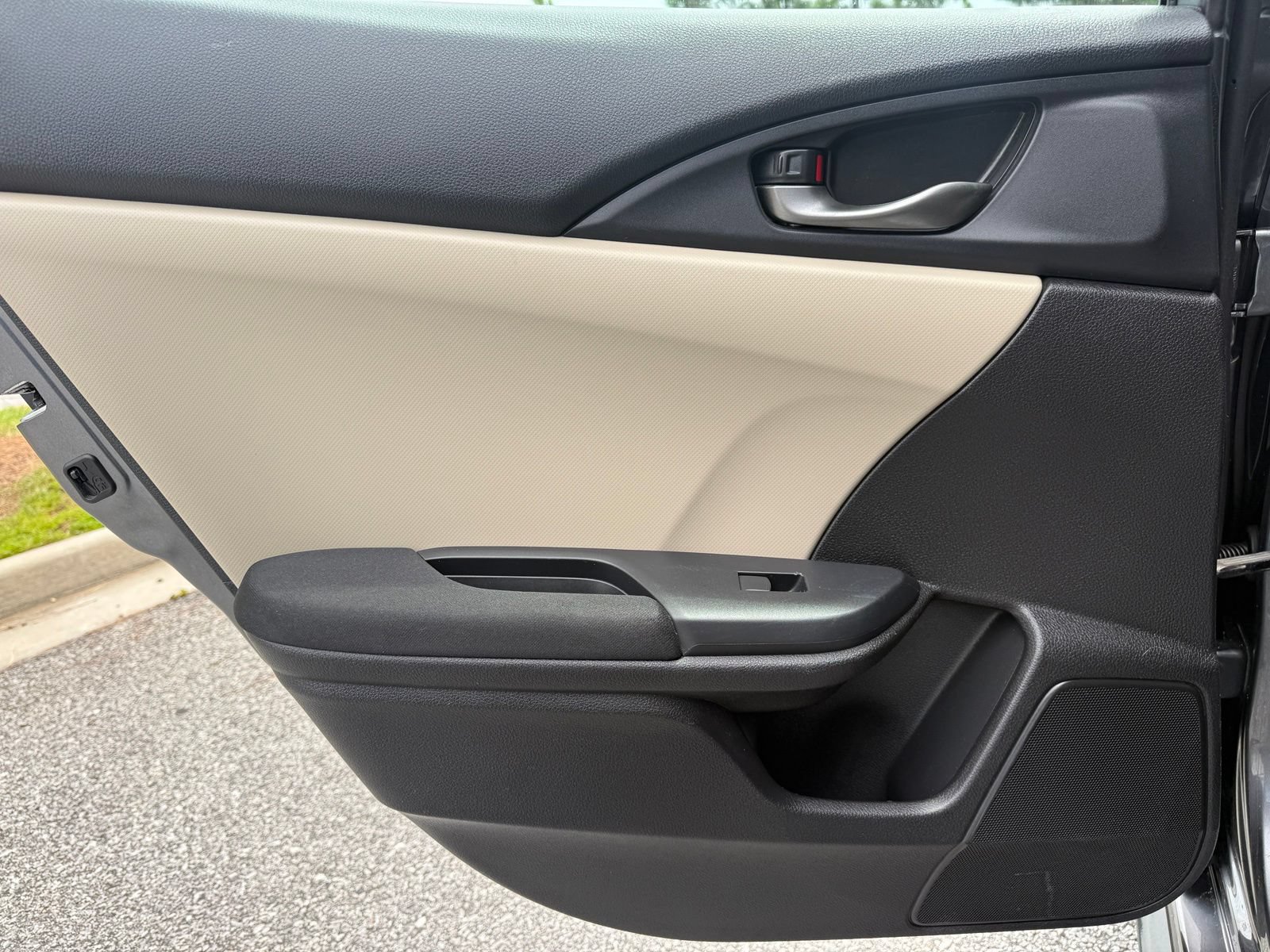 Used 2018 Honda Civic Sport image 42