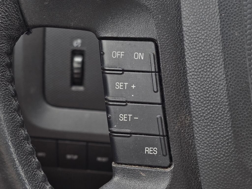 Used 2011 Ford Escape Limited AWD/4WD image 31