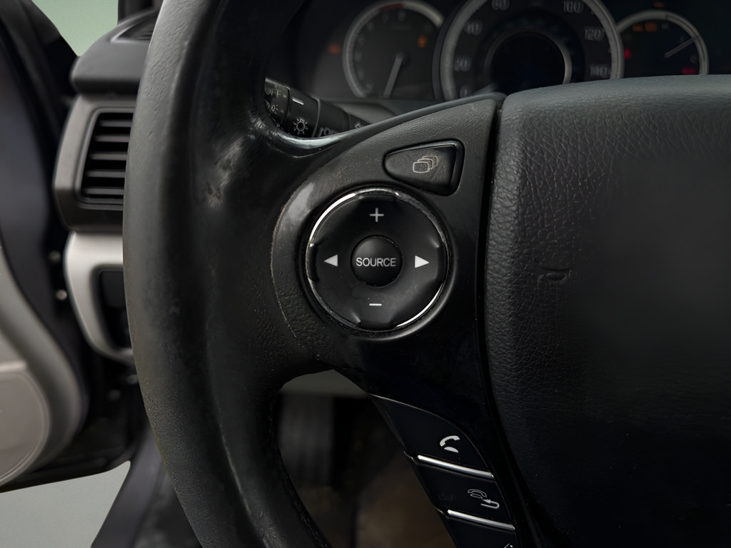 Used 2015 Honda Accord EX-L image 22