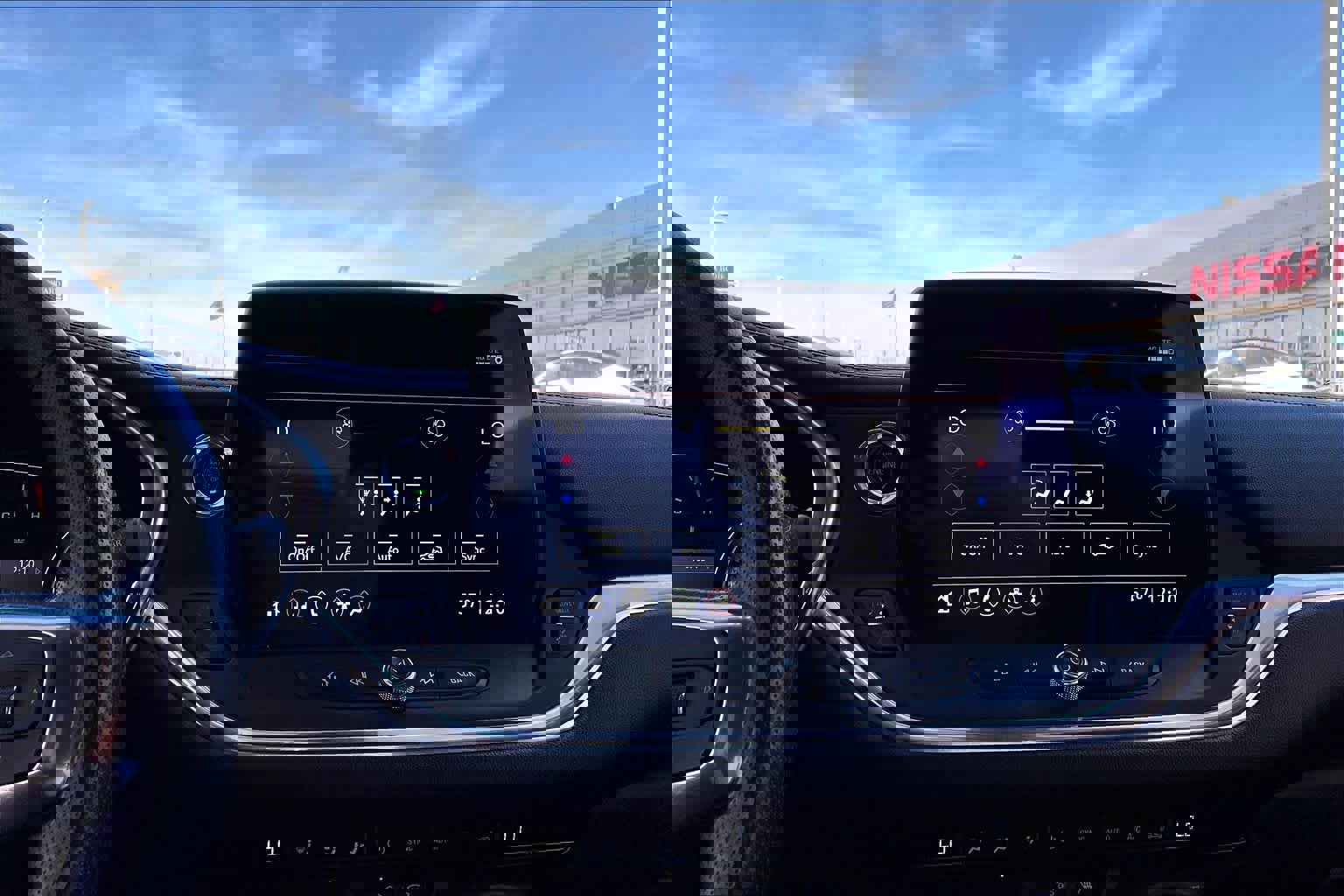 Used 2023 Chevrolet Blazer LT image 29