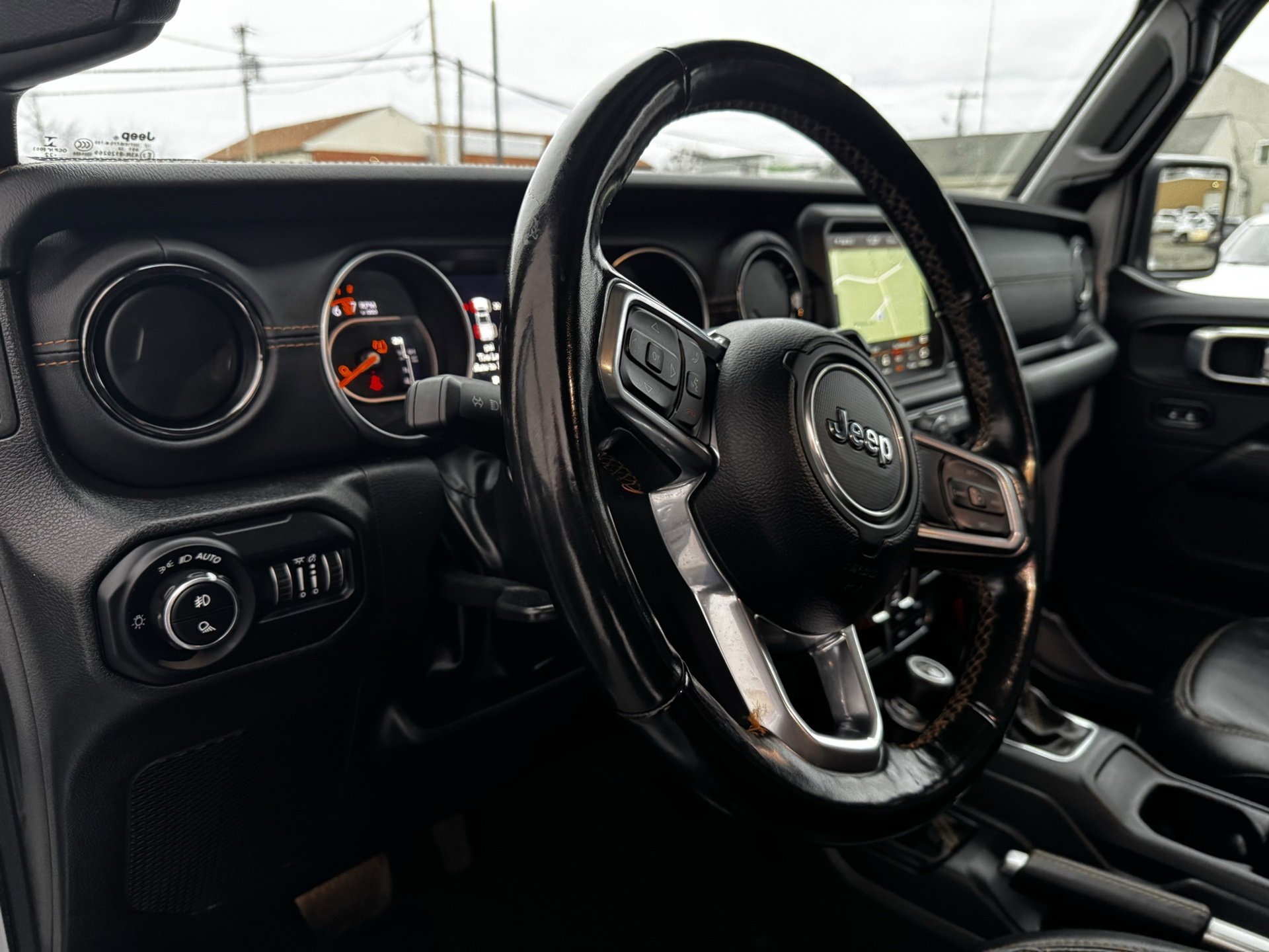 Used 2022 Jeep Gladiator Overland image 17