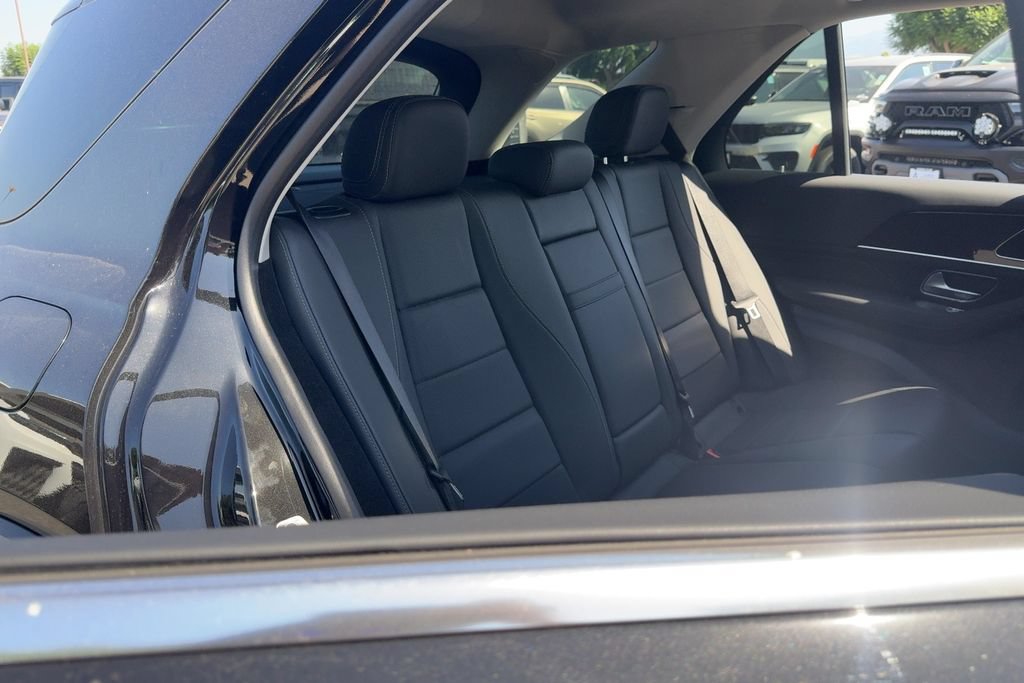 Used 2025 Mercedes-Benz GLE 450e 4MATIC image 13