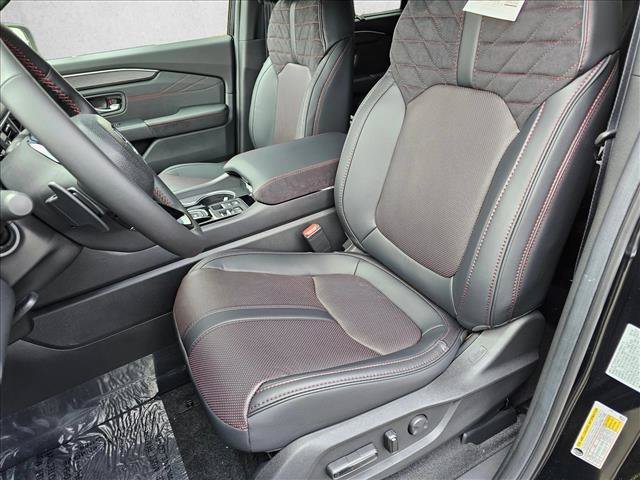 New 2026 Honda Pilot Black Edition image 18