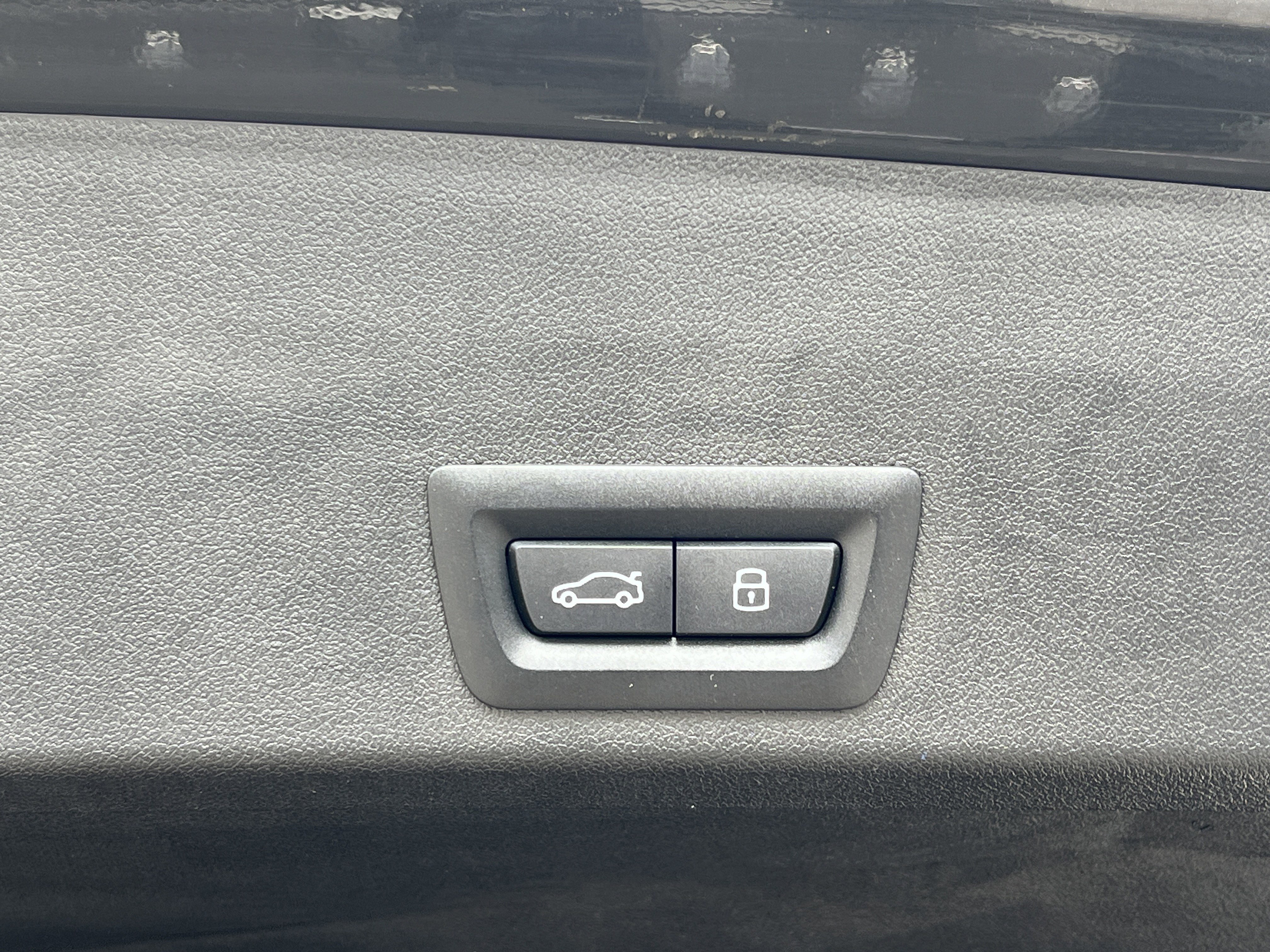 Used 2025 BMW XM image 33