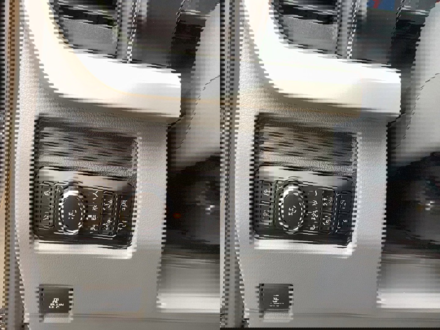New 2026 Ford F350 XLT image 20