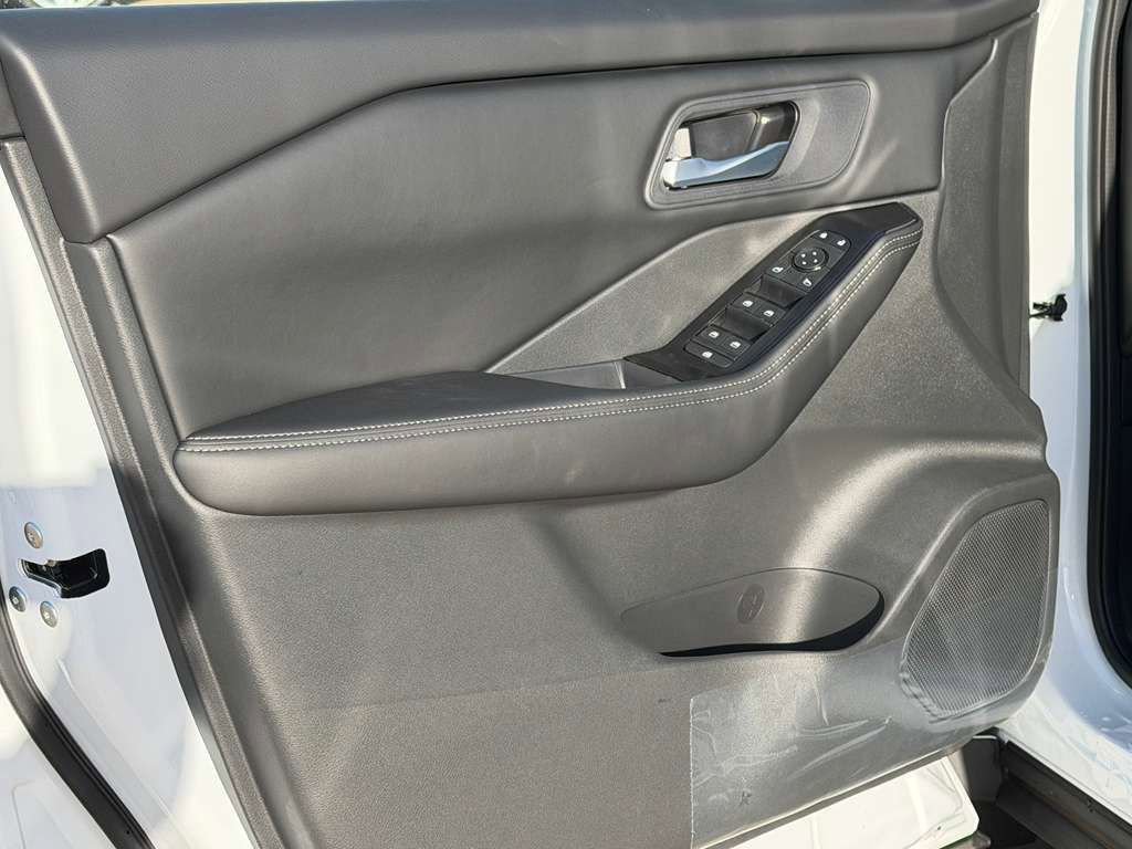 New 2026 Nissan Rogue SV image 18