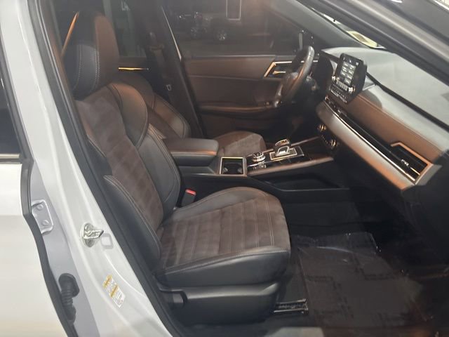 Used 2023 Mitsubishi Outlander Ralliart image 38