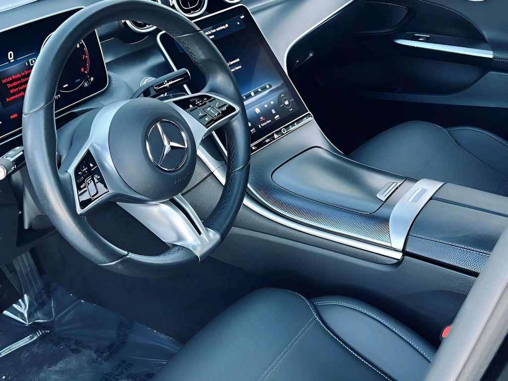 Used 2024 Mercedes-Benz C 300 4MATIC Sedan image 10