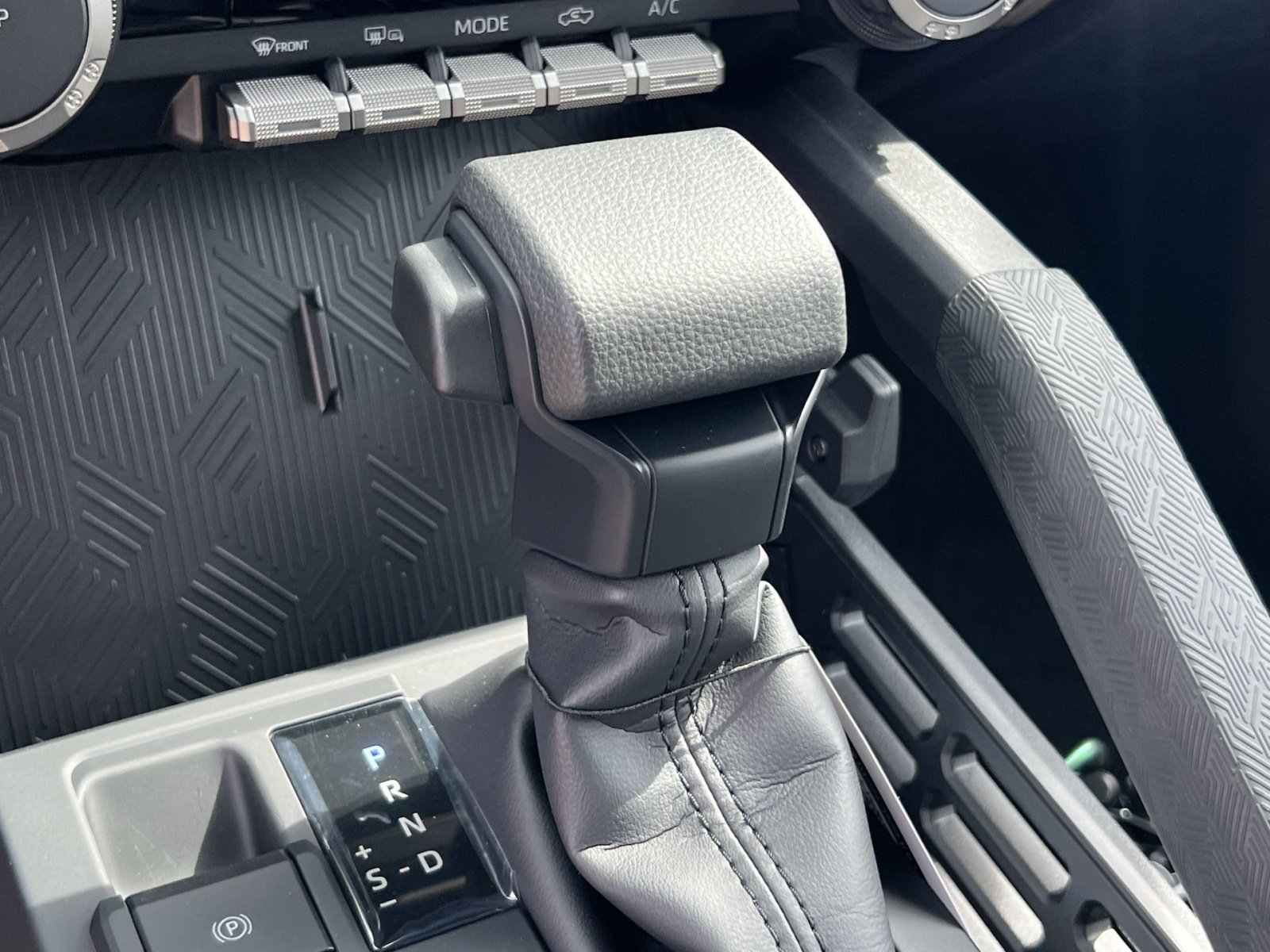 New 2026 Toyota Tacoma SR5 AWD/4WD image 17