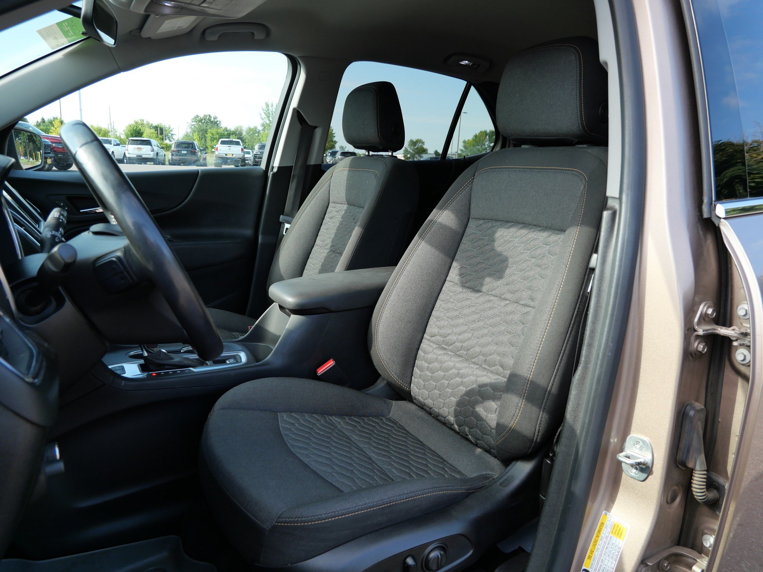 Used 2019 Chevrolet Equinox LT AWD/4WD image 19