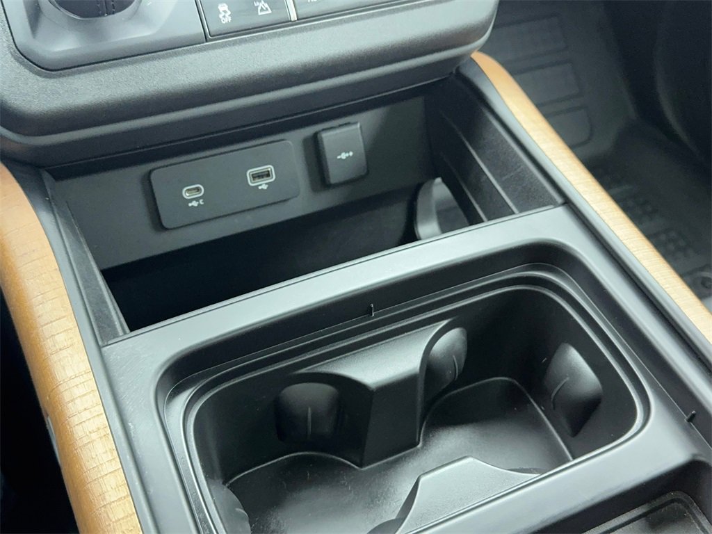 Used 2022 Land Rover Defender 110 X image 35