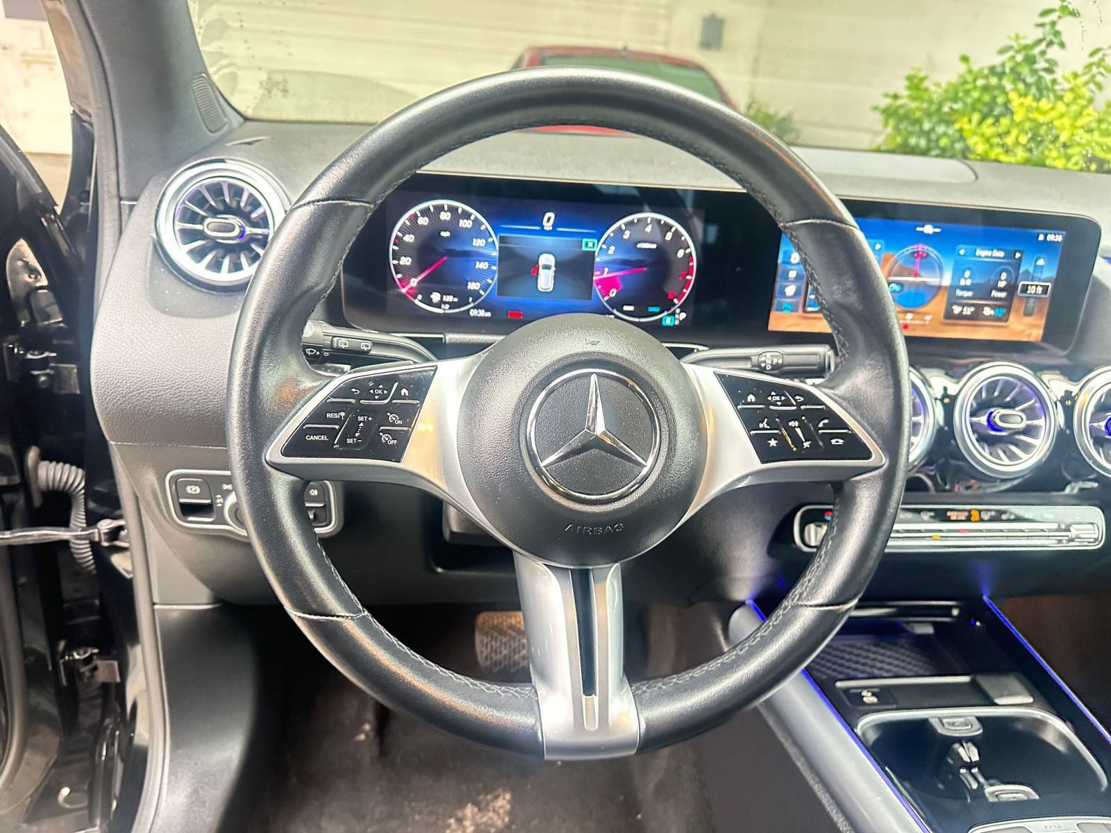 Used 2025 Mercedes-Benz GLA 250 4MATIC image 28