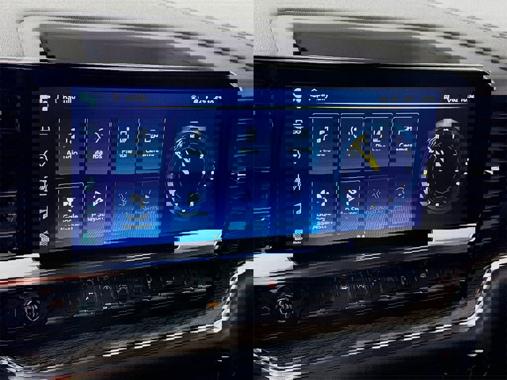 Used 2024 Chevrolet Silverado 1500 LT image 9