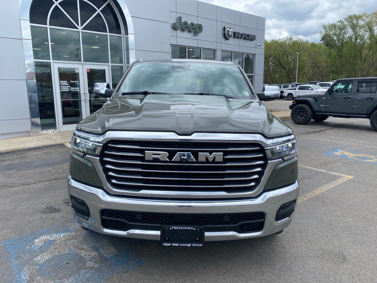 Used 2026 RAM 1500 Laramie AWD/4WD image 8
