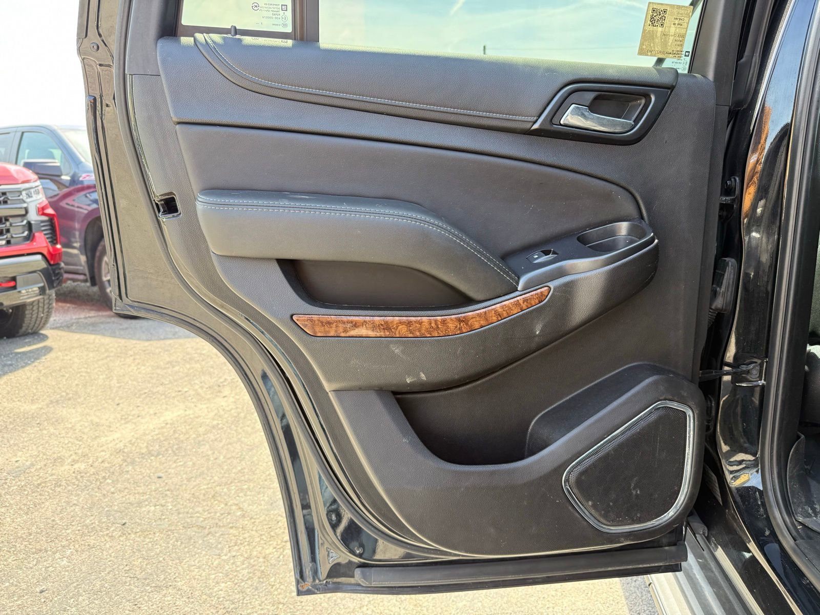 Used 2018 Chevrolet Tahoe Premier AWD/4WD image 20